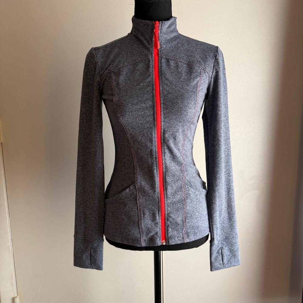 The North Face Women’s Gray Running Zip Up Jacket Size XS
